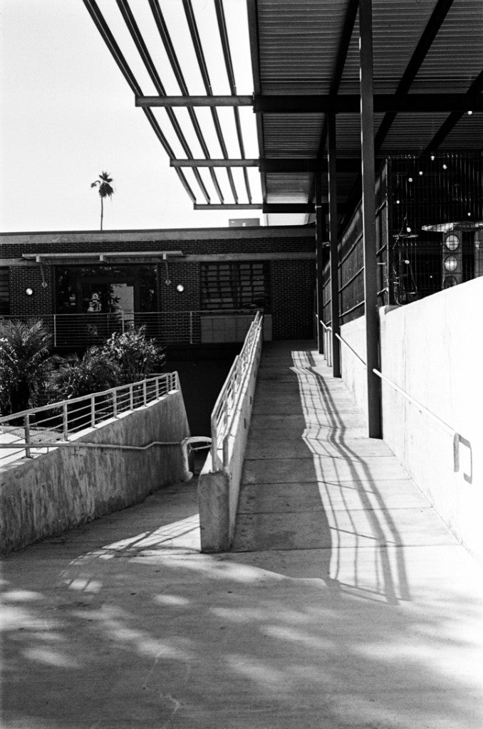 Proyecto de fotografía analógica Wolfman 100 fotos de muestra en blanco y negro