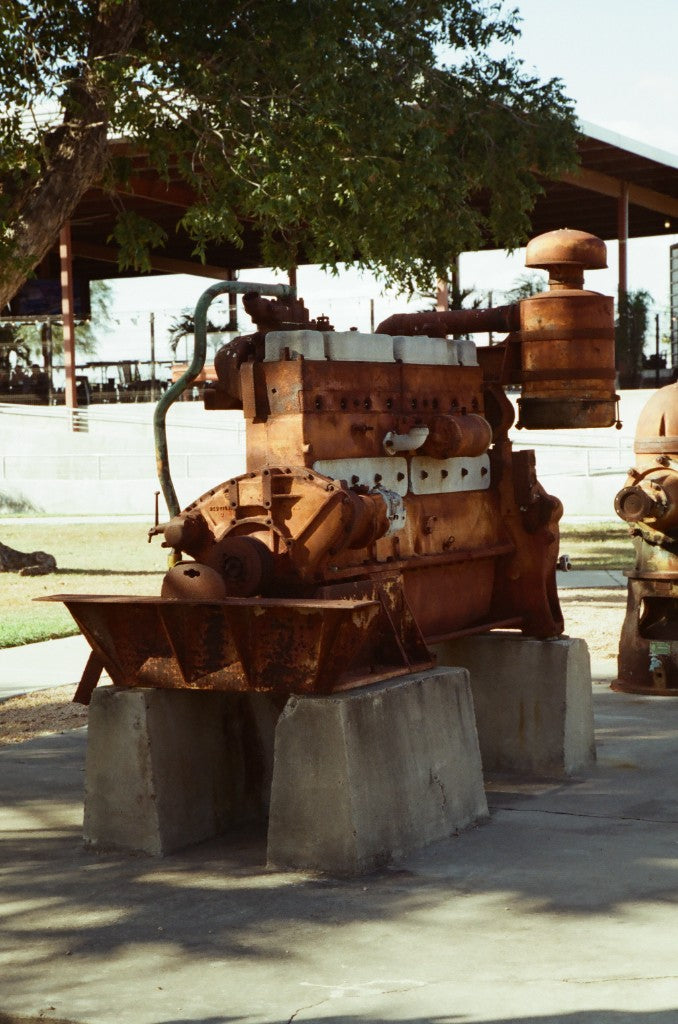 Fotos de muestra de película Reflx Lab 320D AHU ( Kodak Vision 3 250D 5207 AHU, C-41 )